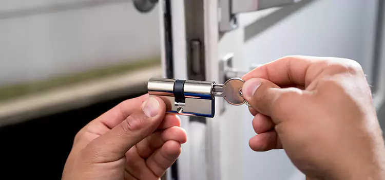 Lock Change Locksmiths Hutchinson